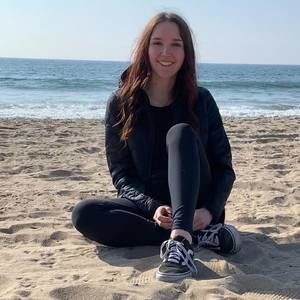 Meet your Posher, Roxanne